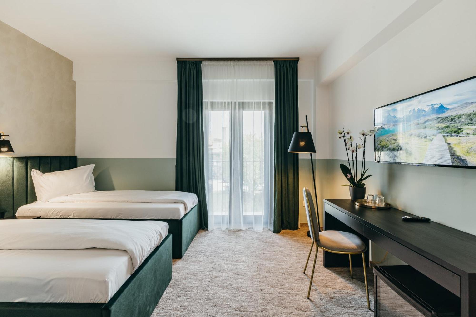 Hotel Agora Mures Târgu-Mureş 外观 照片