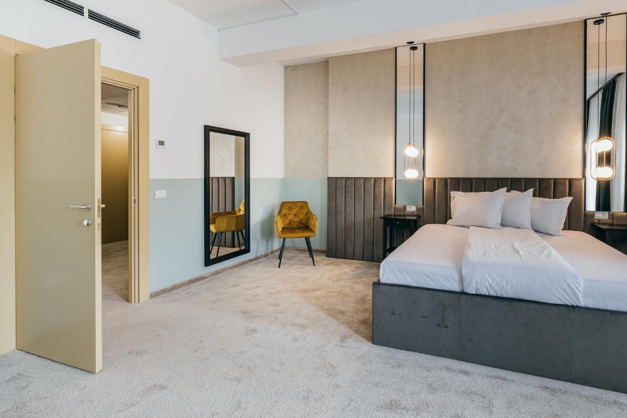 Hotel Agora Mures Târgu-Mureş 外观 照片