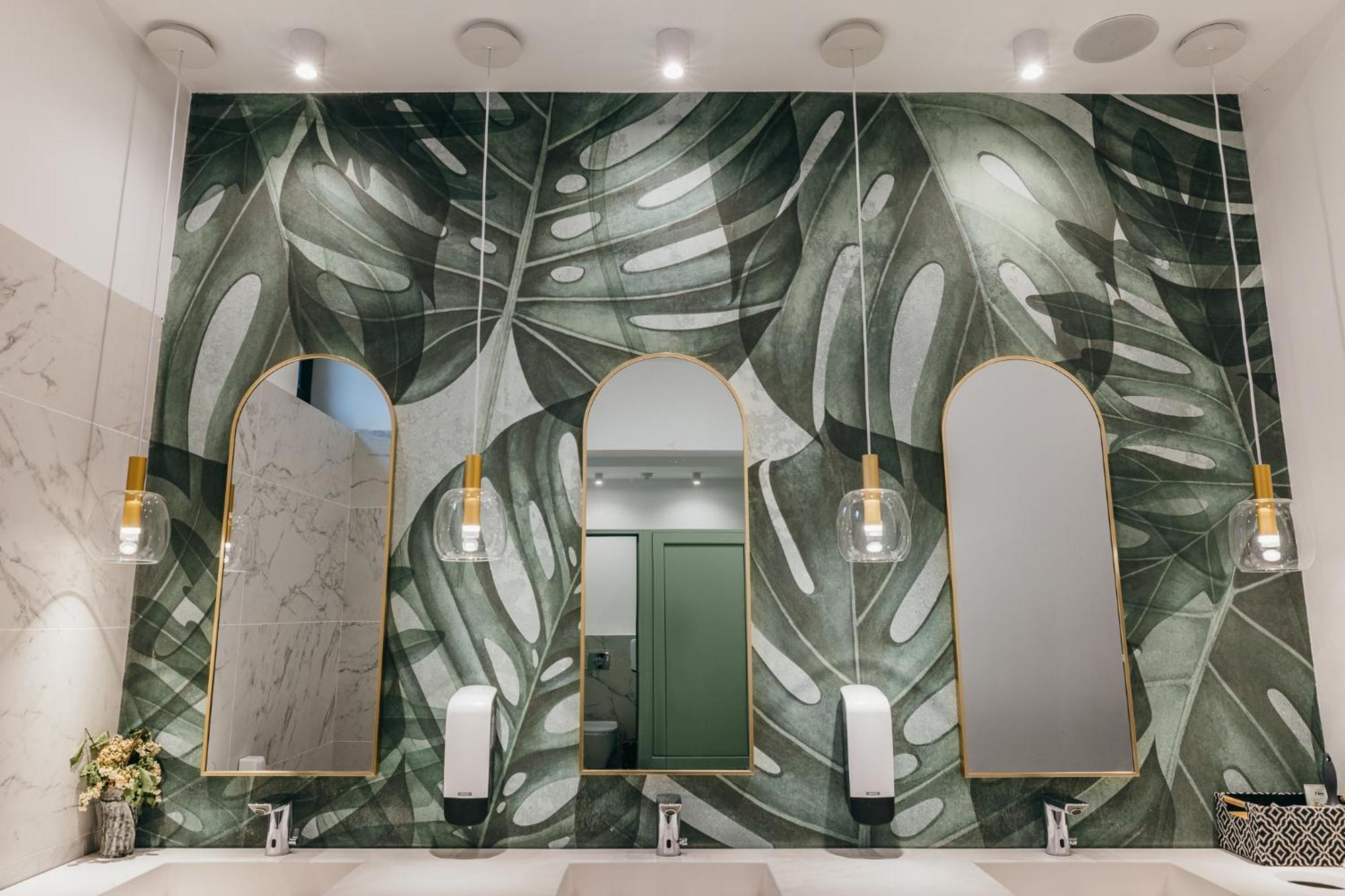 Hotel Agora Mures Târgu-Mureş 外观 照片