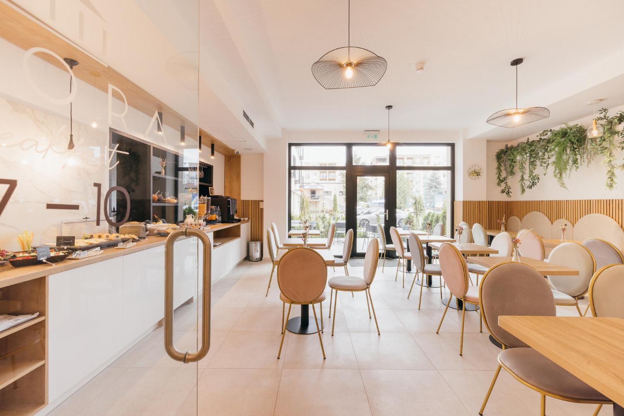 Hotel Agora Mures Târgu-Mureş 外观 照片
