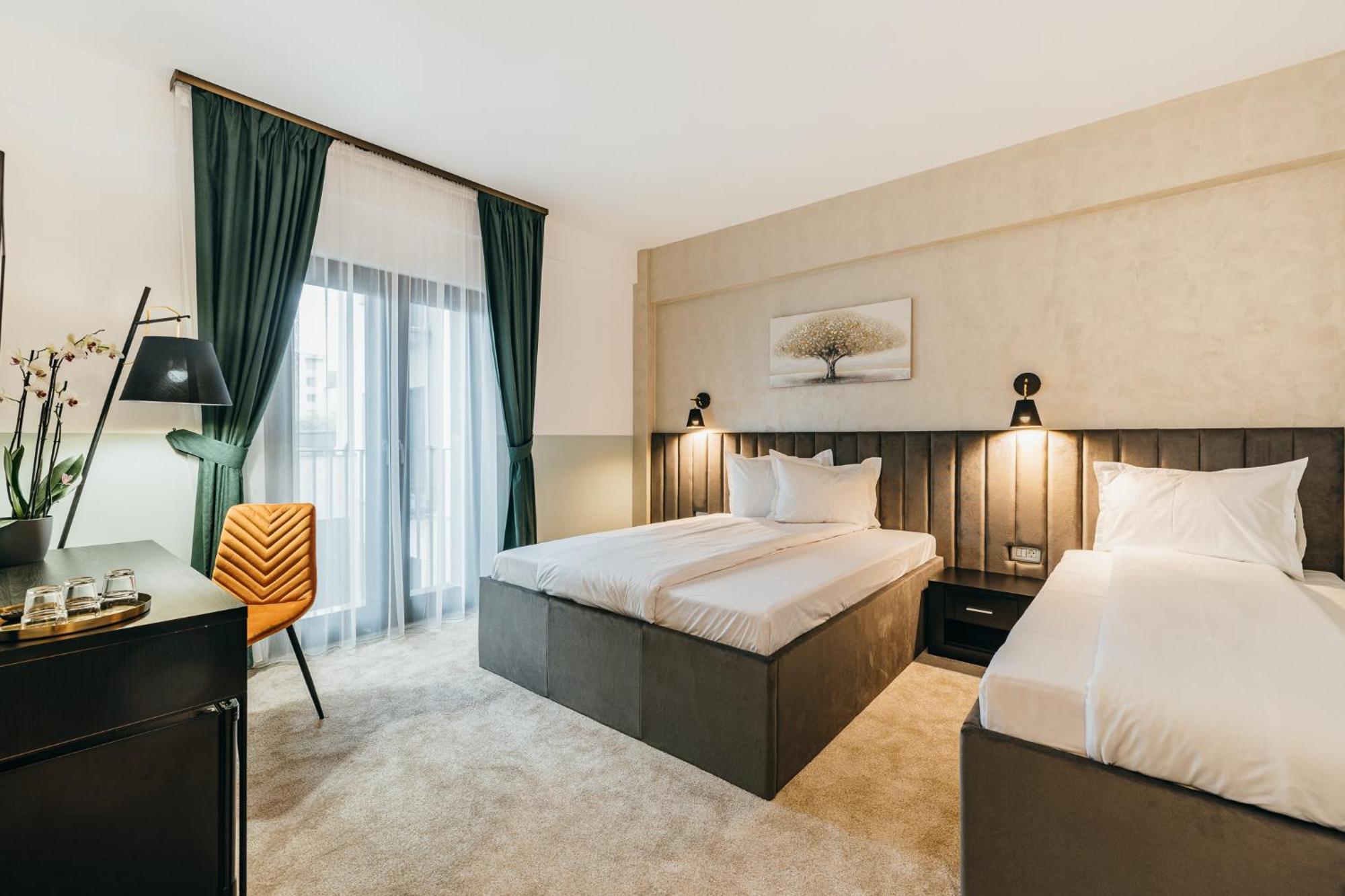 Hotel Agora Mures Târgu-Mureş 外观 照片