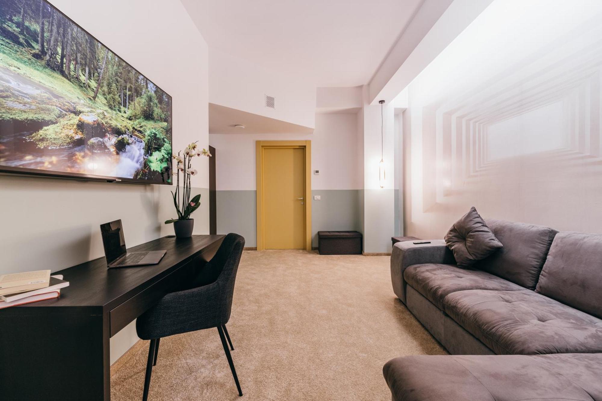 Hotel Agora Mures Târgu-Mureş 外观 照片